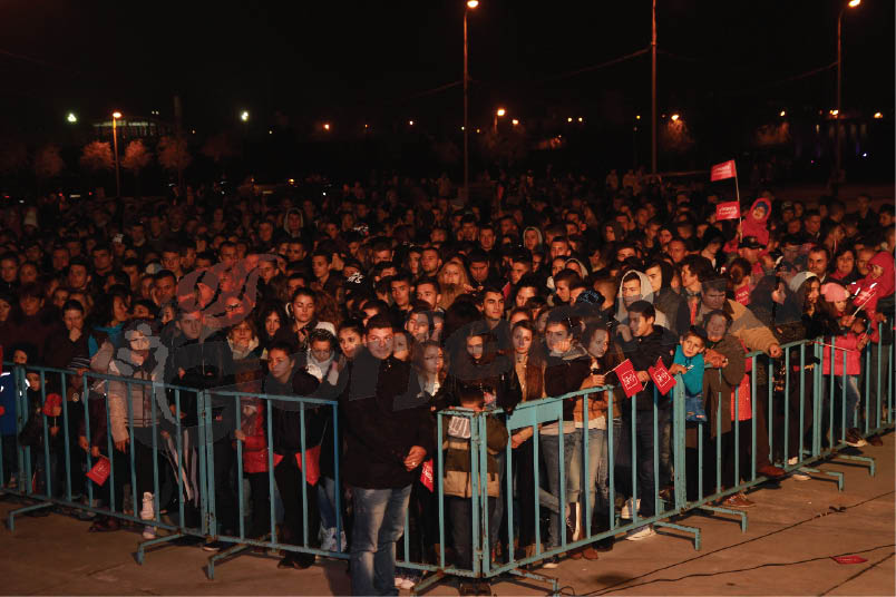 Gura târgului – Agitatori, la spectacolul TSD