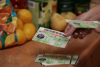 Tichetele de masă, excluse din plafonul de impozitare de 4.000 de lei