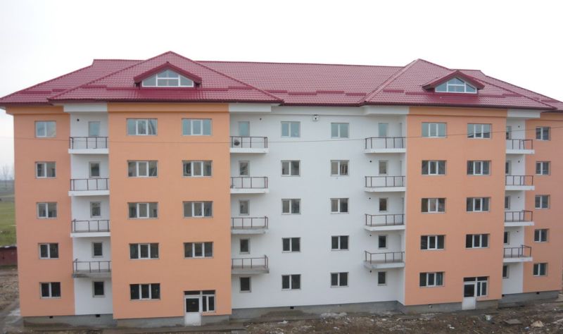 Rovinărenii, aşteptaţi pentru prelungirea contractelor de închiriere