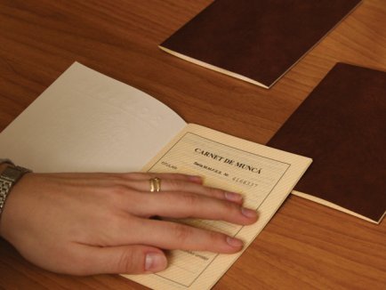 1.000 de cărţi de muncă, abandonate la ITM Gorj