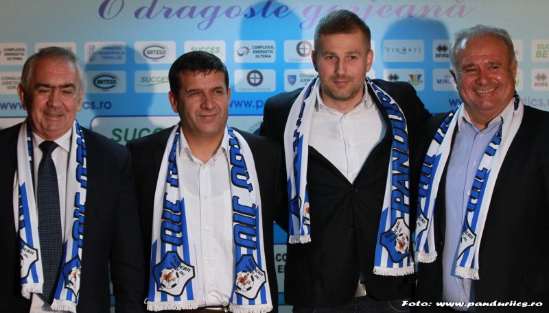 Edi Iordănescu, deja mândru că este pandur!