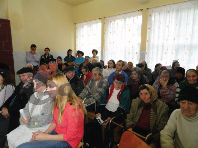 „Cântec de copil pentru suflet de bunic”, Renumiţi artişti şi tineri talentaţi au bucurat bătrânii de la Suseni