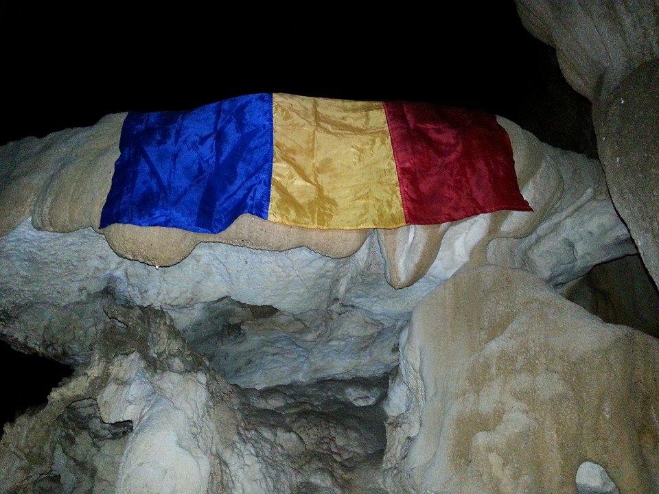 Urare originală de 1 Decembrie din partea salvamontiştilor