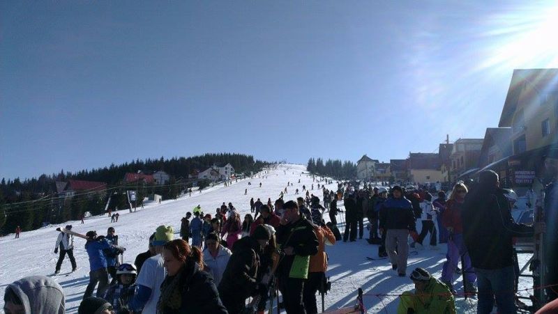 Peste două mii de persoane şi-au petrecut week-end-ul la Rânca