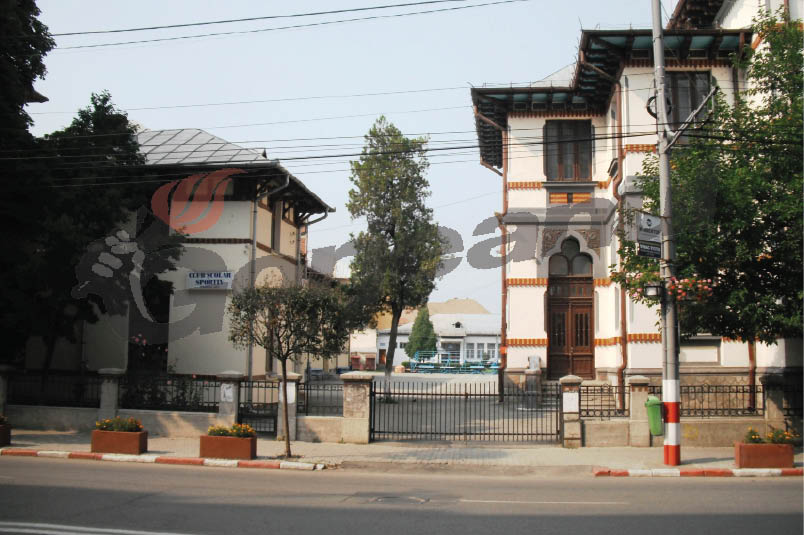 Sesiuni de examene DELF la CNTV