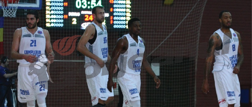 Meci caritabil pentru un elev bolnav de la CNTV