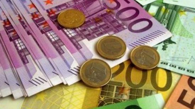 Bursă de 12.000 de euro pentru liceenii care vor să studieze în Italia