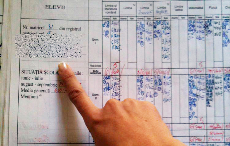 Elevii pot contesta notele din catalog