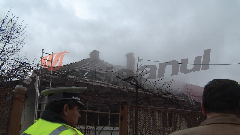 Explozie la o casă din Bâlteni