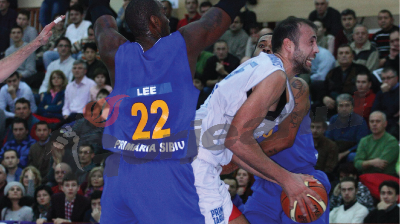 Glyniadakis, debut pe plus