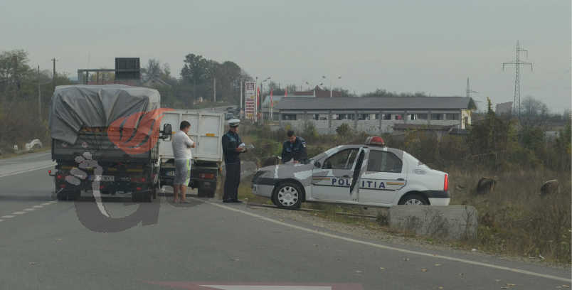 Prins la volanul unei autoutilitare neînmatriculată