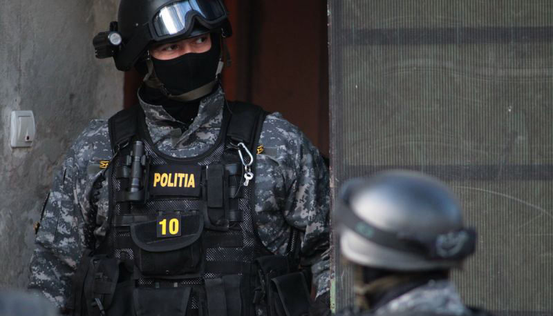 Două arestări într-un nou dosar de proxenetism