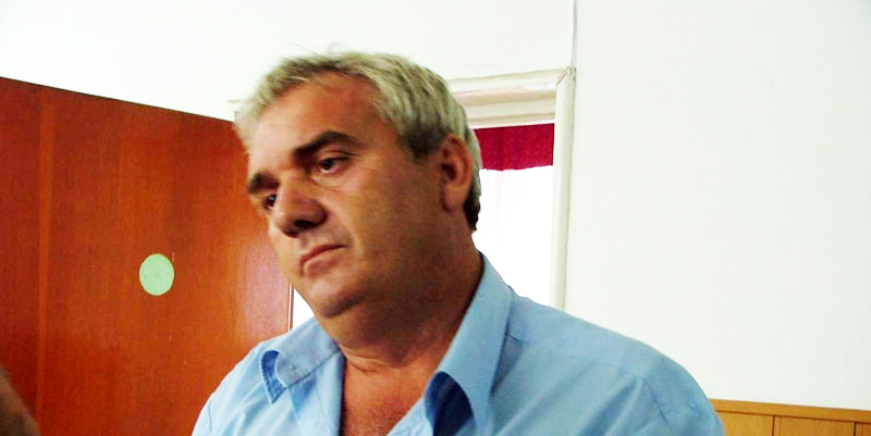 Ex-primarul de Fărcăşeşti, cizmar şi el în promoţia “Manţog”