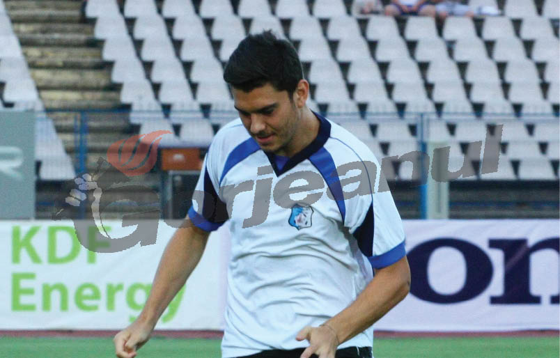 Doi spre naţională