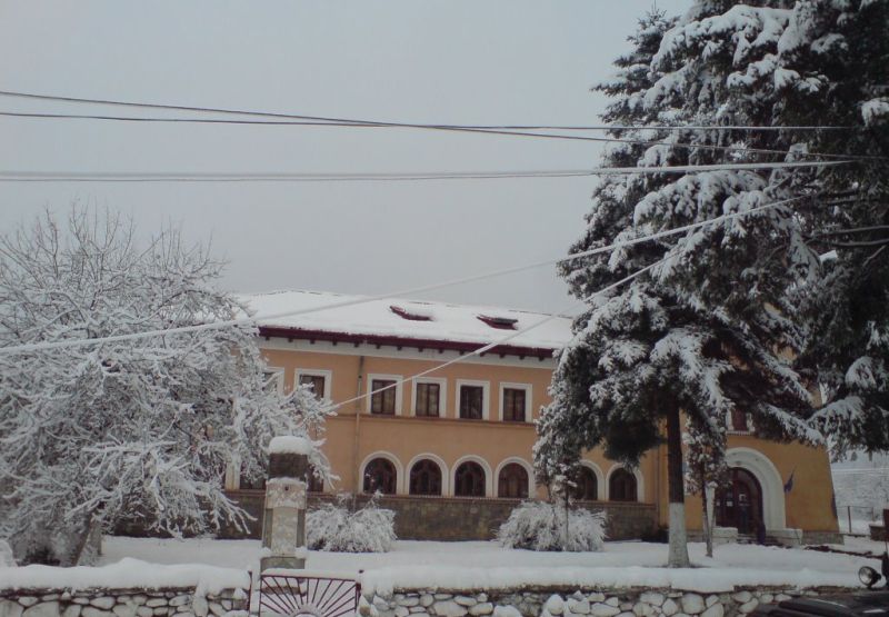 Concurs pentru postul de secretar la Şcoala Gimnazială Turcineşti