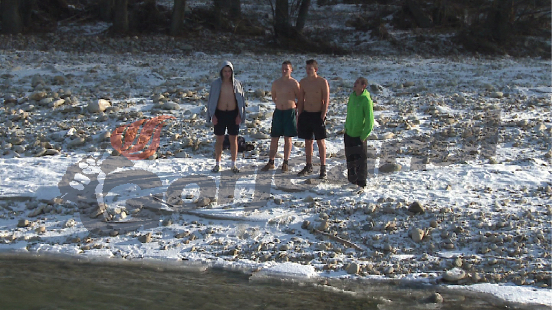 A prins crucea a șasea oară