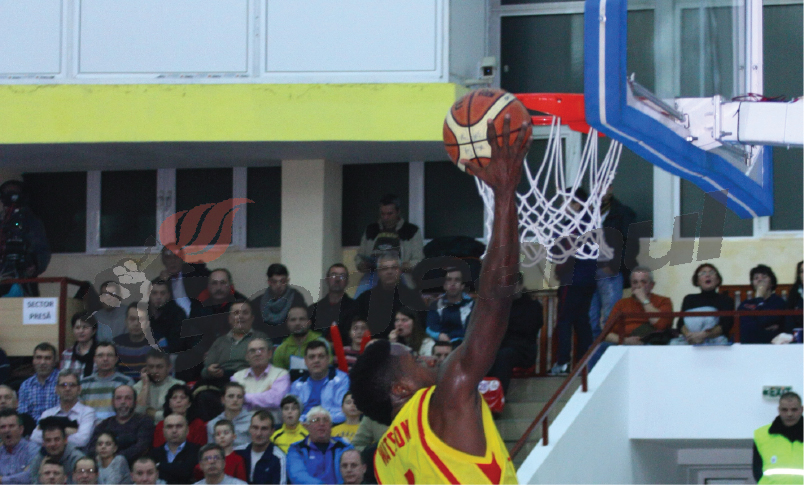 Energia începe returul primind vizita piteştenilor