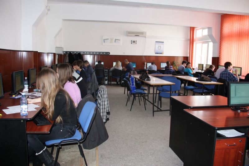 Concurs interjudeţean de programare pentru liceenii din Oltenia