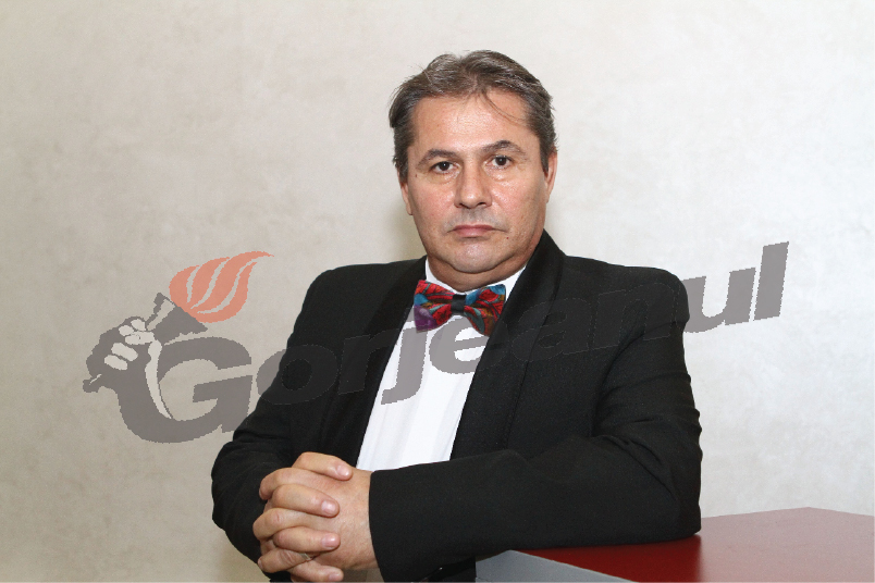 Dincolo de timpuri, dinastia Sorescu