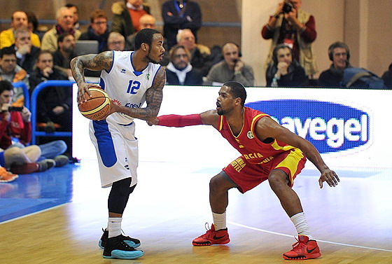 Calificată în sferturile EuroChallenge, Energia vrea să termine grupa cu o victorie / Luptă pentru blazon