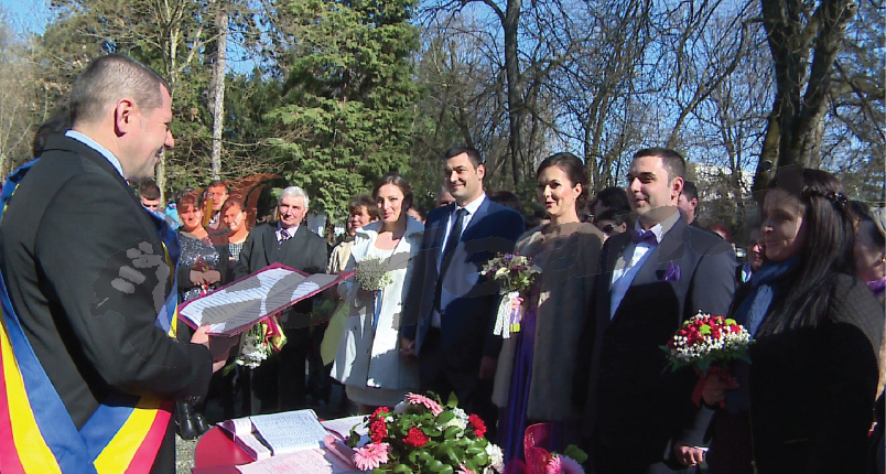 S-au căsătorit de Ziua Îndrăgostiților