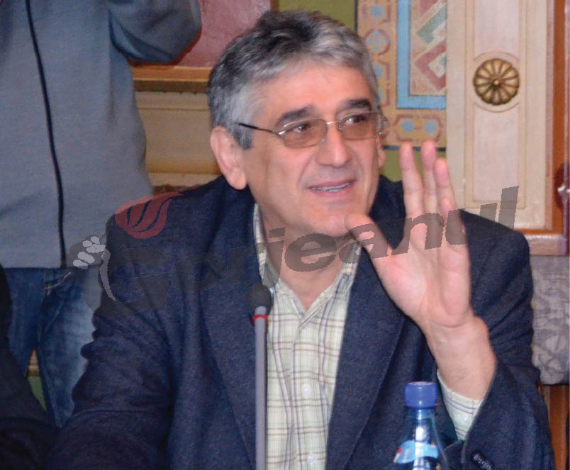 Sanitas continuă negocierile pentru majorări salariale