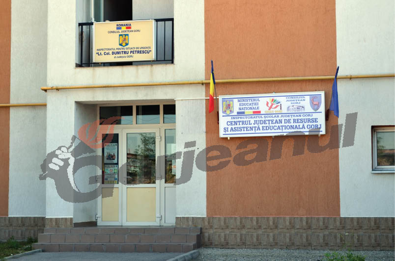 Fenomenul de abandon şcolar, în scădere