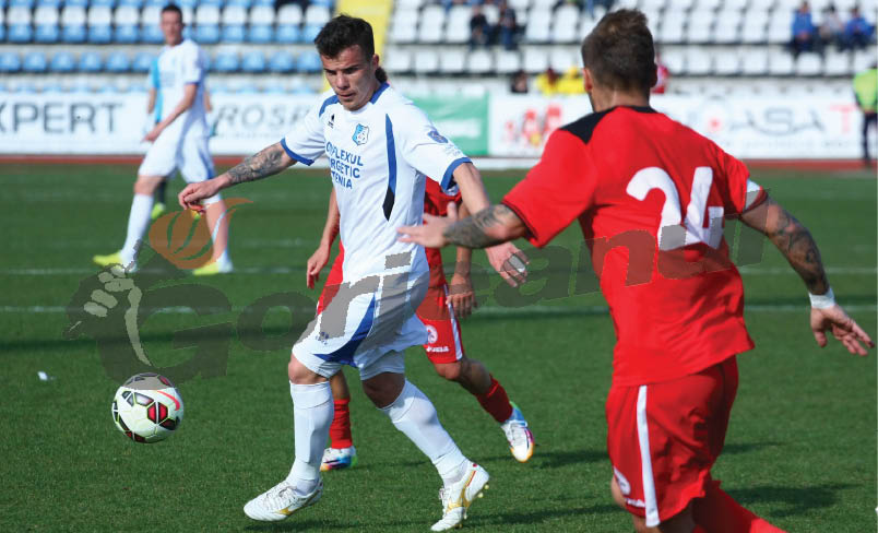 Înapoi, în mocirlă