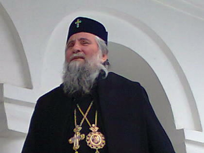 Lumina, şi Adevărul, şi Viaţa – “Nu putem trece dincolo, cu plăcerile și patimile acestea lumești, și trebuie să ne curățim de ele, cât este vreme”