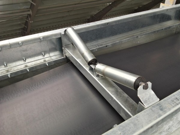 Prinşi la furat de role metalice