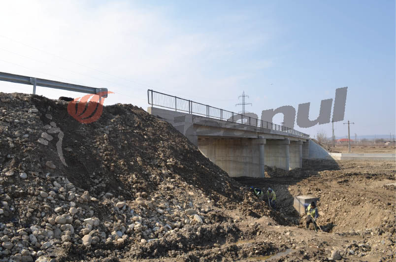 Şeful de şantier de la Albeni: “Mai avem de realizat doar 5% din pod”