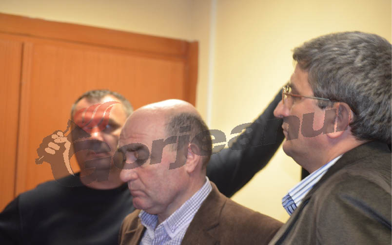 “Trădătorii” din Univers, luaţi în tărbacă la Sibiu