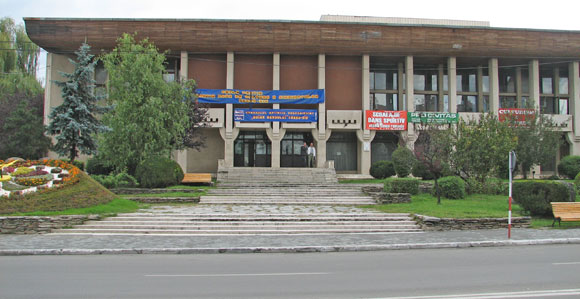 Nume mari ale folclorului românesc, în concert la Casa de Cultură a Sindicatelor din Târgu-Jiu