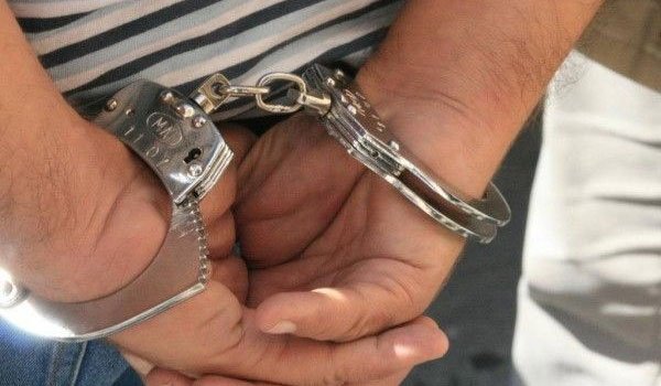 Reţinut pentru furt şi tentativă de furt