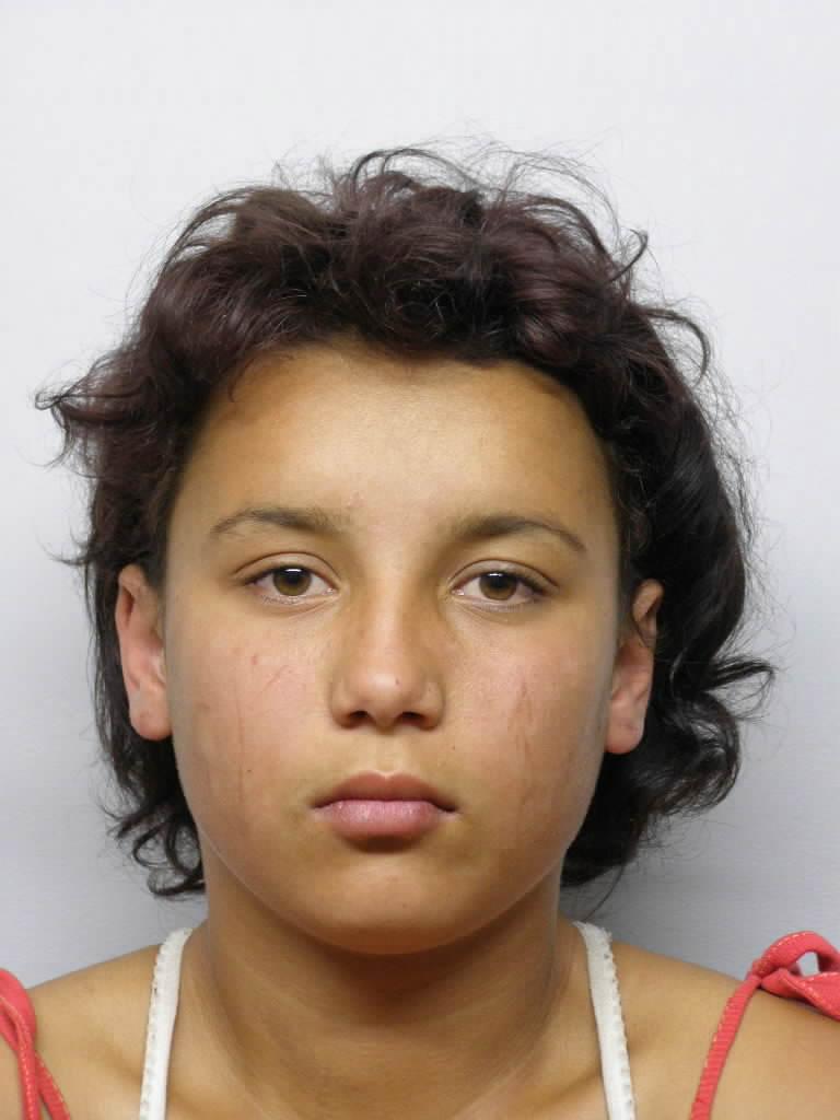 O adolescentă de 14 ani şi un bărbat de 54 de ani, daţi dispăruţi