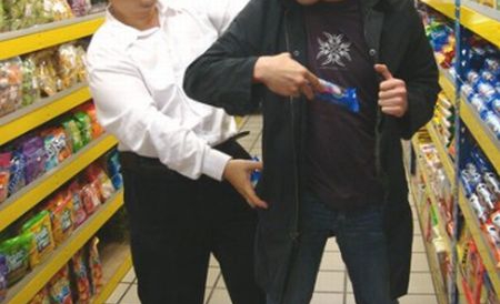 Gorjeni anchetaţi pentru furt