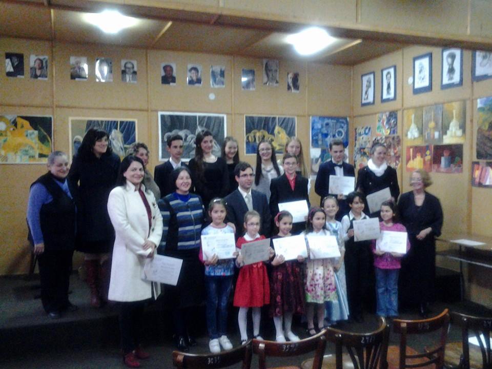 Premii obținute de pianiști la concursuri naționale și internaționale