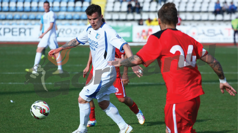 Doi panduri la națională