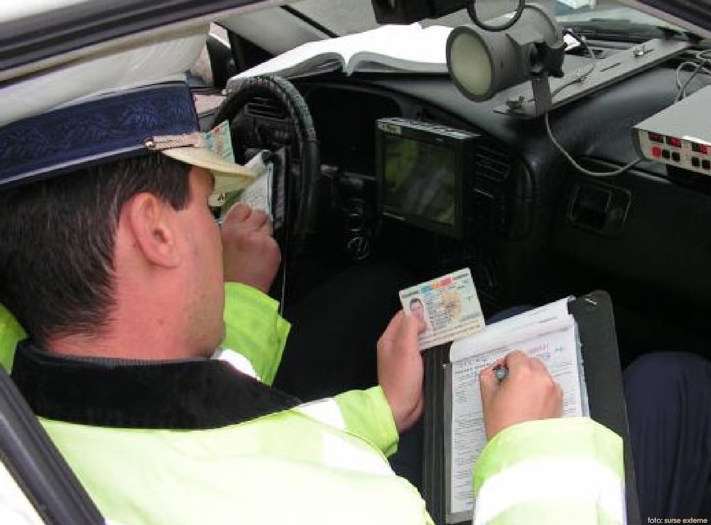 Prins la volan cu autorizaţia de circulaţie expirată