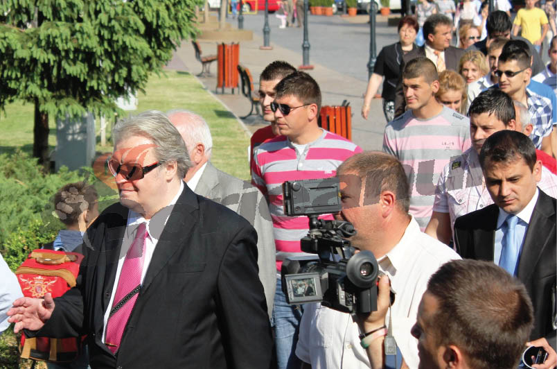 Percheziții la Vadim Tudor: “Nu am capre ca Toni Greblă”