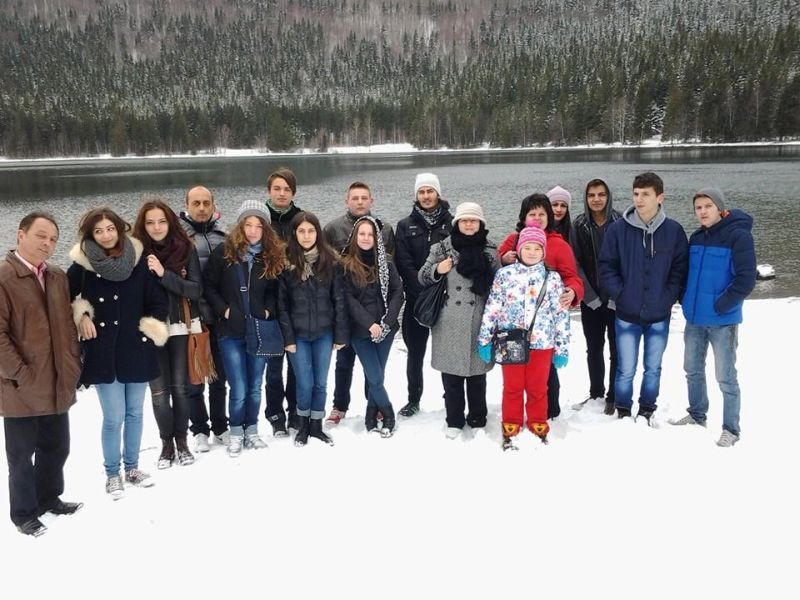 Proiectele inițiate anul trecut continuă în săptămâna “Școala altfel” 2015 cu elevii Liceului de Arte “Constantin Brăiloiu” Târgu-Jiu