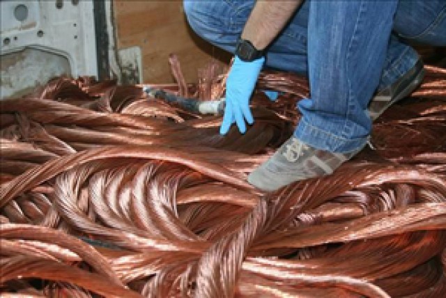 Hoţi prinşi în flagrant