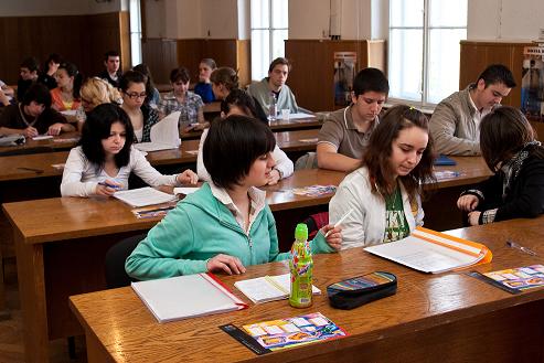 Granturi pentru reducerea ratei de abandon şcolar şi creşterea numărului absolvenţilor