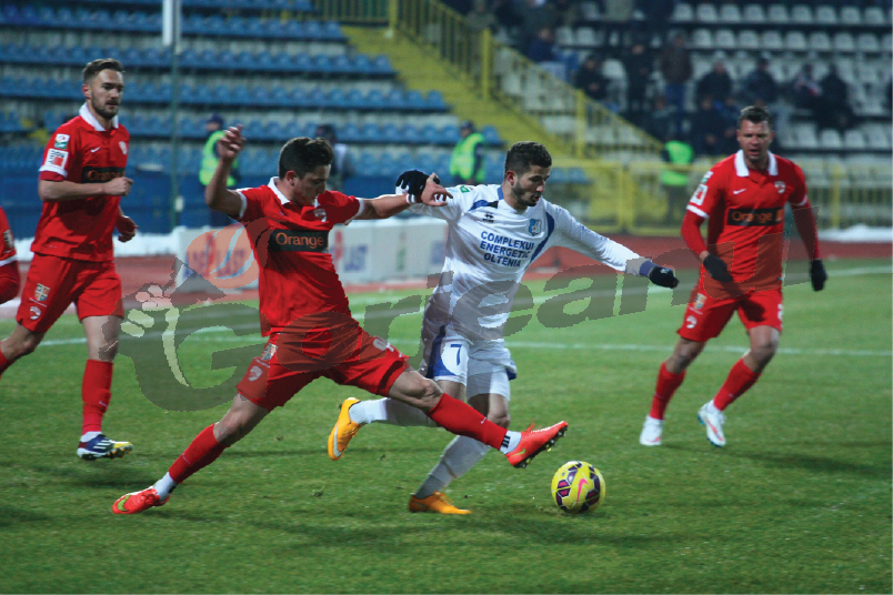 Cu sabia deasupra capului