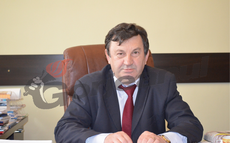 Educaţia…şi Lecţia de viaţă – D-l Profesor univ. dr. Adrian GORUN, Președintele Senatului Universităţii «Constantin Brâncuşi» din Târgu-Jiu, secretar general al Comisiei Naţionale de Prognoză – “Sunt consecvent în ducerea la bun sfârşit a proiectelor pe care le iniţiez, pentru că le ştiu întemeiate şi le anticipez finalităţile”