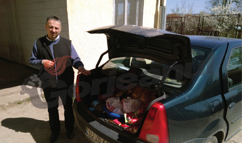 Masa de Paşte, donată de Parohia Strâmba Jiu bolnavilor de la Turceni