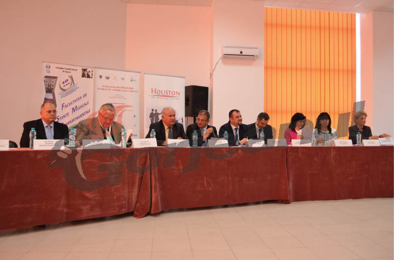 Sute de participanţi la „Patologia respiratorie în practica medicală curentă”