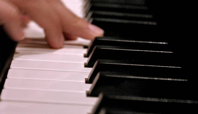 Se caută tinere talente