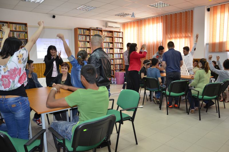 Persoanele cu handicap, faţă în faţă cu societatea