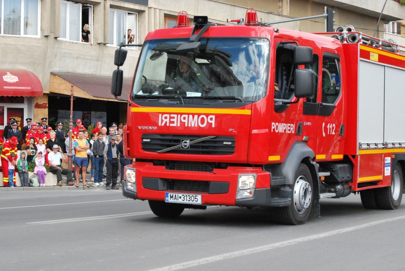 autospeciala-pompieri-front